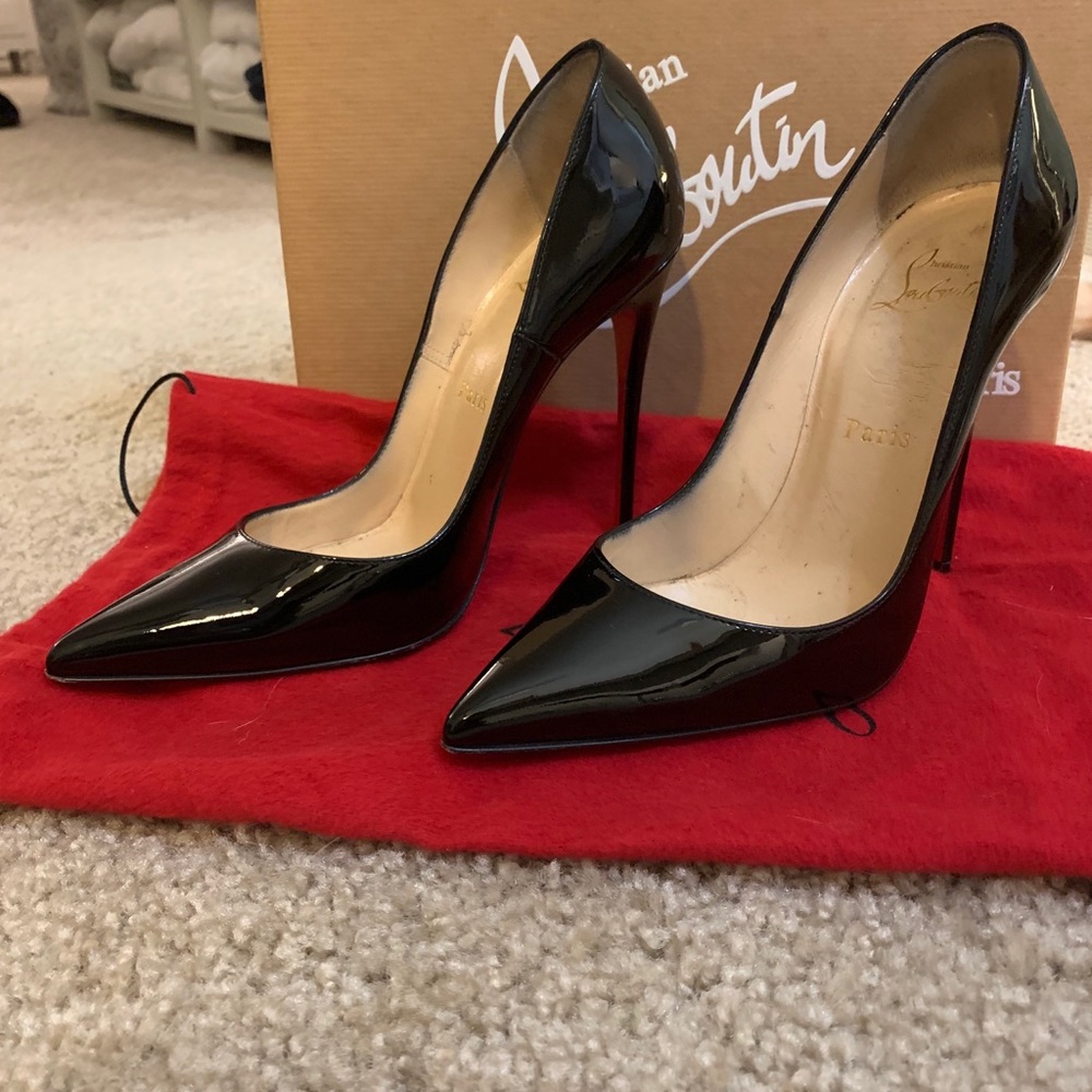 Authentic Christian Louboutin So Kate pumps